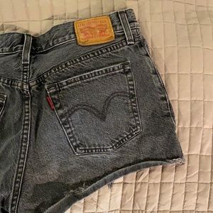 Levi 501 shorts washed black size 29